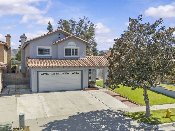 2162 Russell Drive, Corona, CA 92879