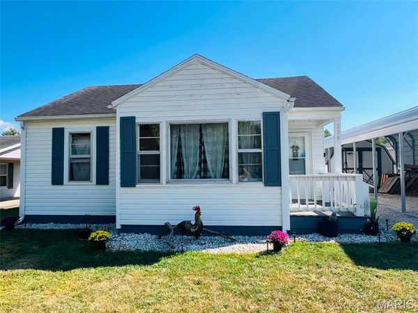 224 W Orchard Street , Vandalia, IL 62471