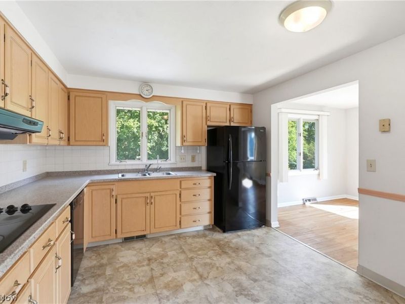 1373 Bell Road, Chagrin Falls, OH 44022 Photo 10