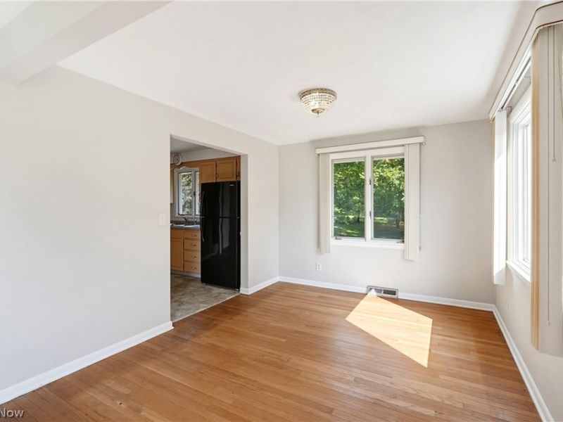 1373 Bell Road, Chagrin Falls, OH 44022 Photo 6