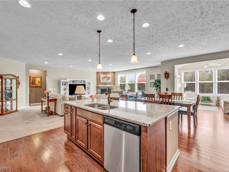 8139 Castleton Drive, Mentor, OH 44060 Photo 15