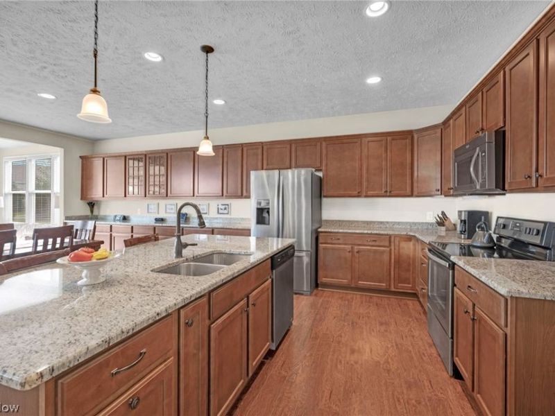 8139 Castleton Drive, Mentor, OH 44060 Photo 16