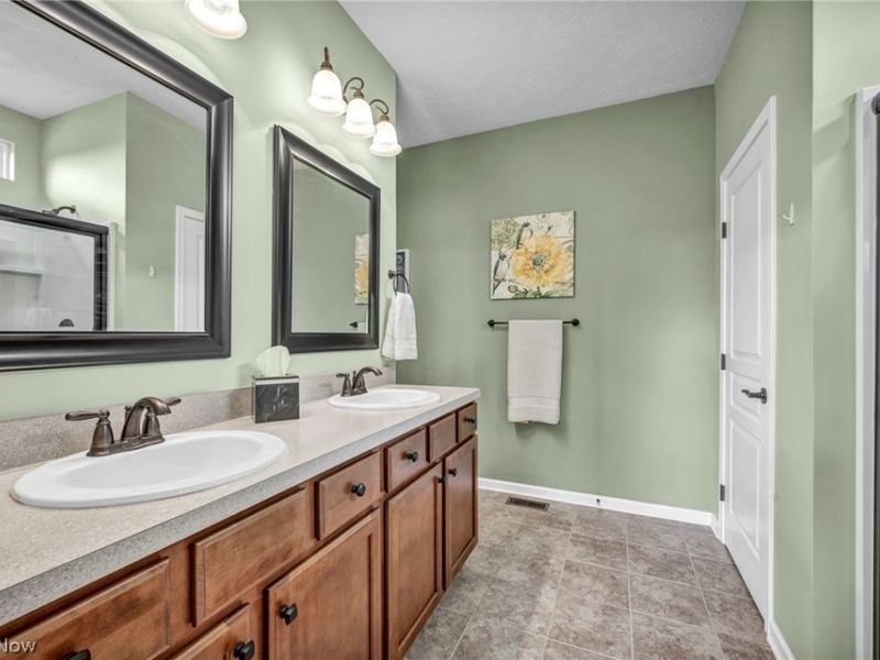 8139 Castleton Drive, Mentor, OH 44060 Photo 27