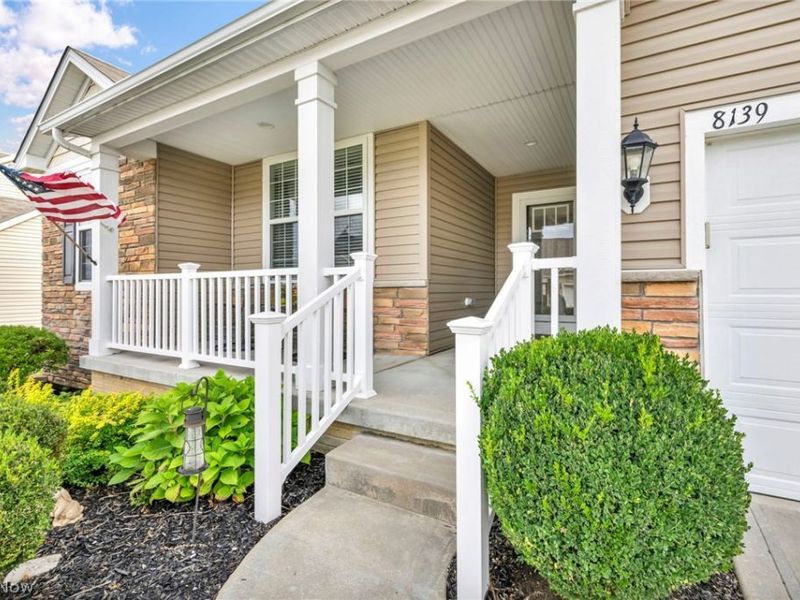 8139 Castleton Drive, Mentor, OH 44060 Photo 4