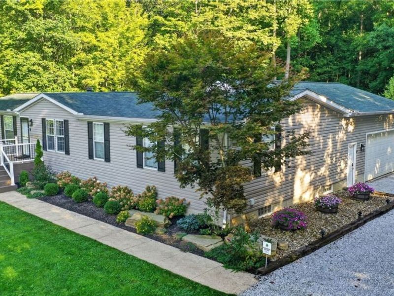 5249 New London Road, Geneva, OH 44041 Photo 2