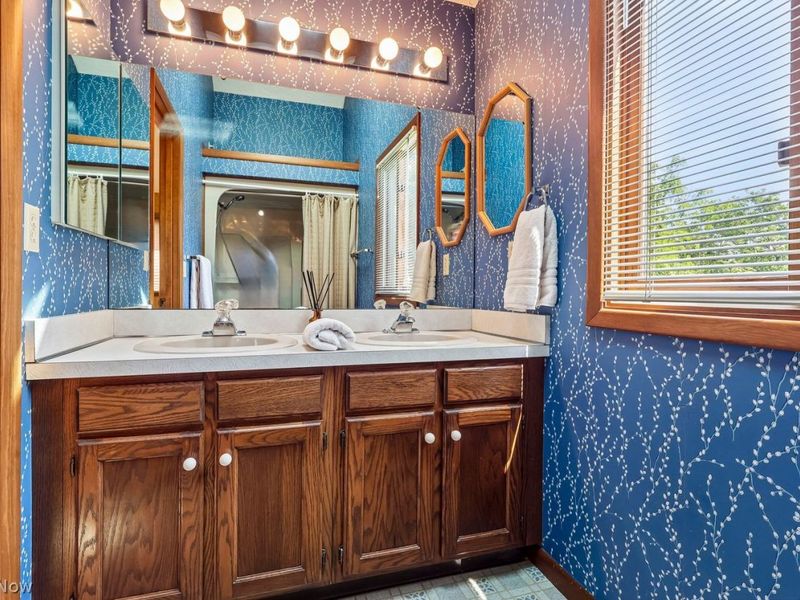 7045 Pinehill Road, Concord Township, OH 44077 Photo 17
