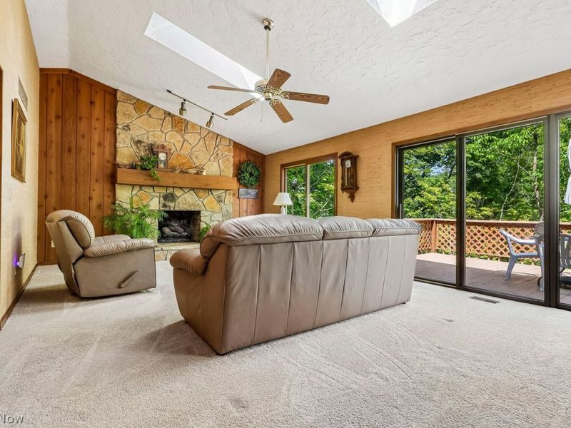 7045 Pinehill Road, Concord Township, OH 44077 Photo 4