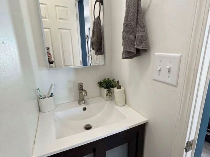 3035 W 115th Street, Cleveland, OH 44111 Photo 2