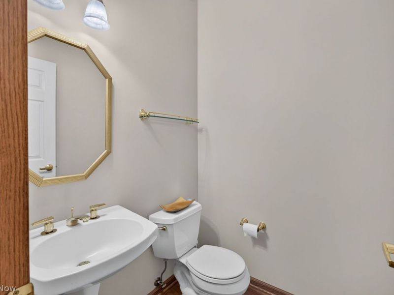 20828 Kylemore Drive, Strongsville, OH 44149 Photo 32