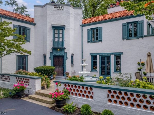 2829 N Park Boulevard , Cleveland Heights, OH 44118