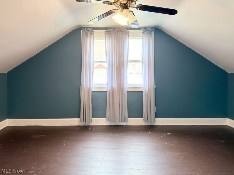 12721 North Road, Cleveland, OH 44111 Photo 18