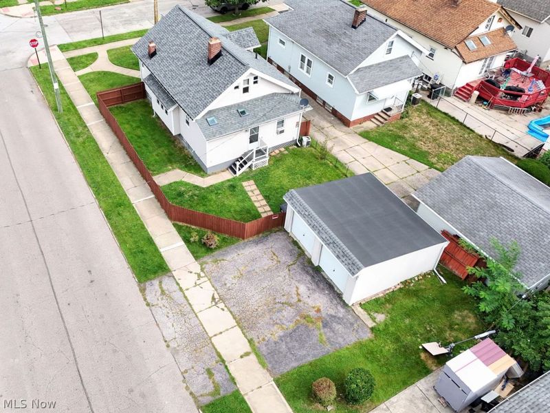 12721 North Road, Cleveland, OH 44111 Photo 27