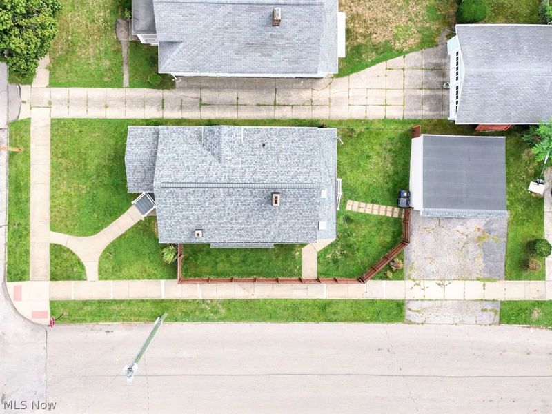 12721 North Road, Cleveland, OH 44111 Photo 28
