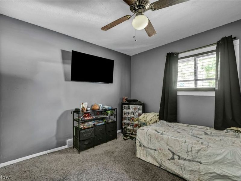 141 Pinewood Drive, Elyria, OH 44035 Photo 21