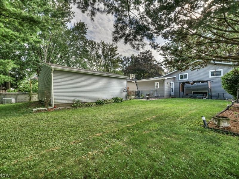 141 Pinewood Drive, Elyria, OH 44035 Photo 31