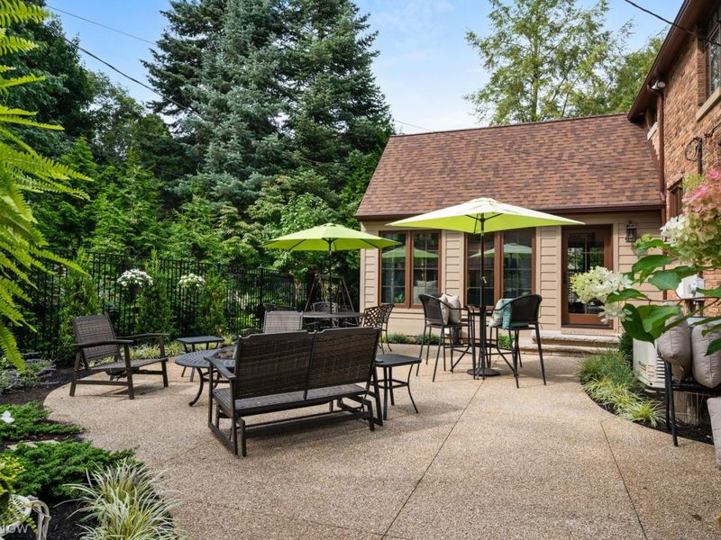 20772 Beach Cliff Boulevard, Rocky River, OH 44116 Photo 33