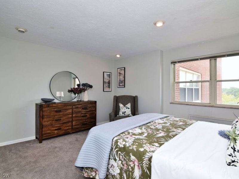 13900 Shaker Boulevard, Unit 712, Cleveland, OH 44120 Photo 28