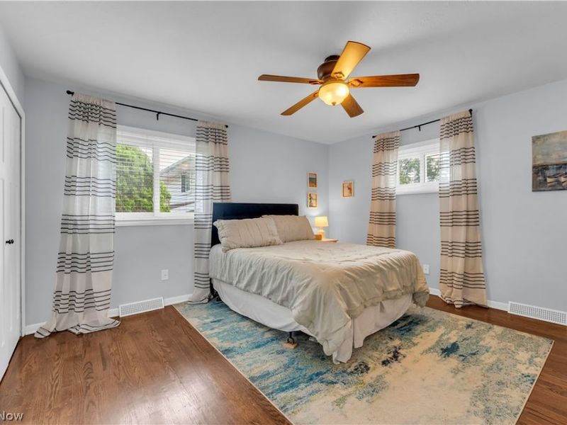 6027 Park Ridge Drive, North Olmsted, OH 44070 Photo 17