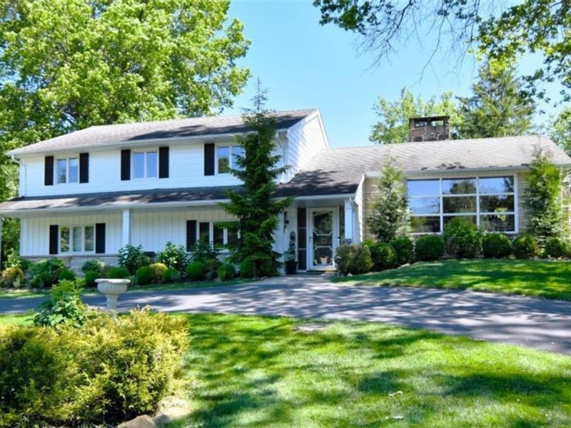 29926 Gates Mills Boulevard, Pepper Pike, OH 44124 Photo 1
