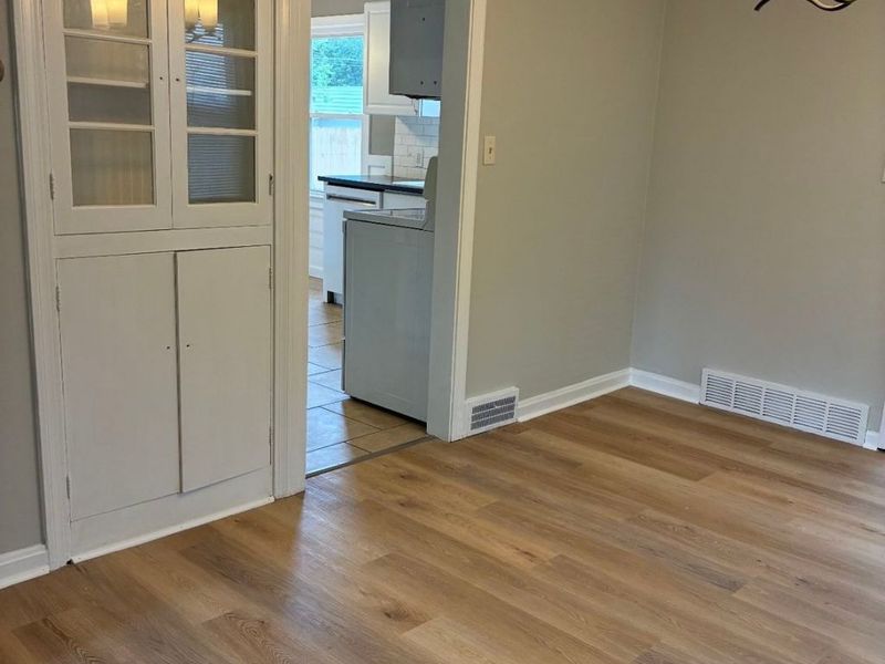 University Heights, OH 44118 Photo 9