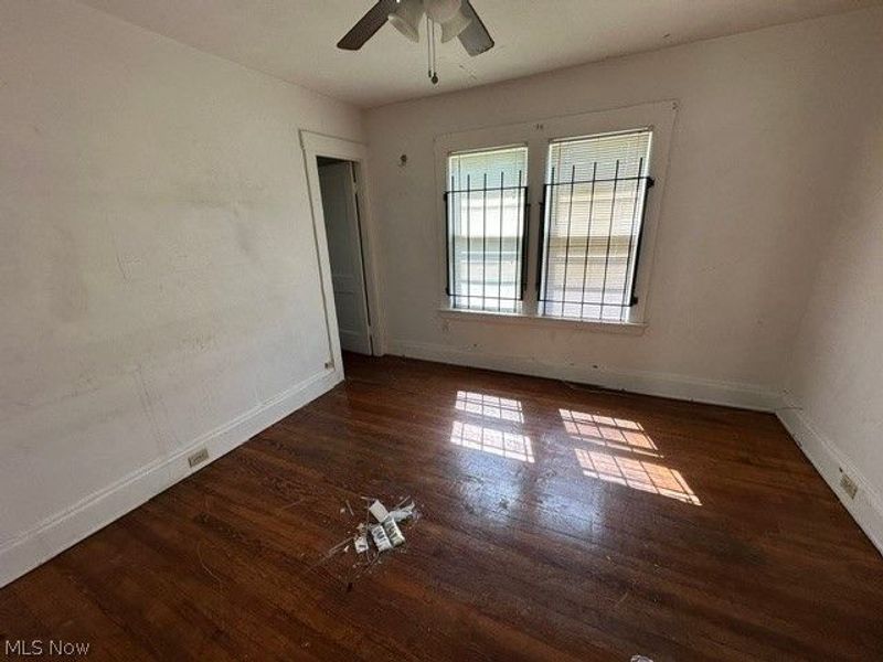 798 Wayside Road, Cleveland, OH 44110 Photo 12