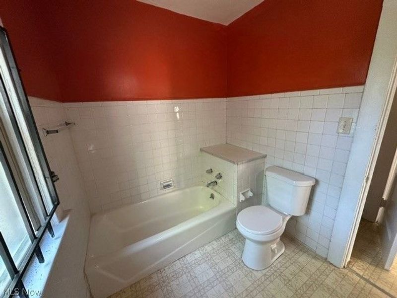 798 Wayside Road, Cleveland, OH 44110 Photo 7