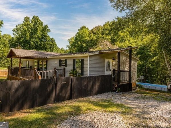 112 Center Grove Drive Drive, Cleveland, GA 30528