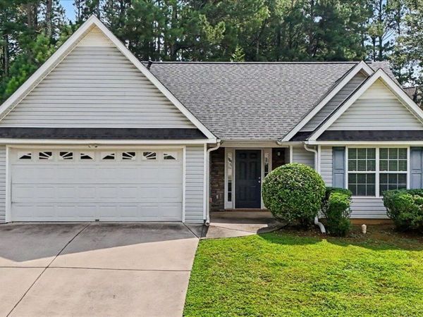 211 W Bridge Drive, Dallas, GA 30157