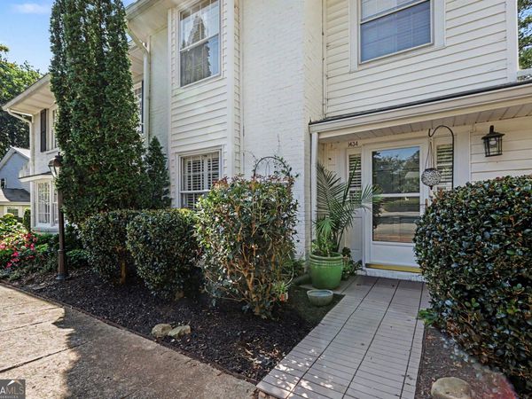 1434 Hampton Glen Court, Decatur, GA 30033