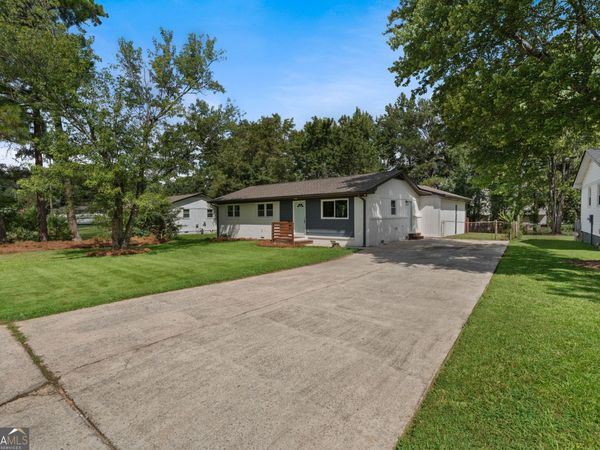 2718 Somerton Drive, Morrow, GA 30260