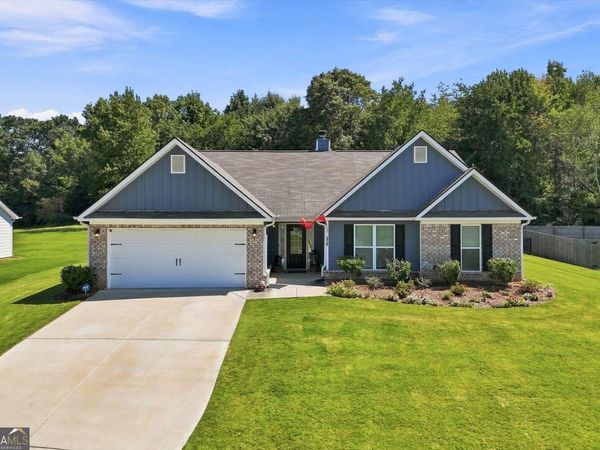 276 Kinsley Way, Statham, GA 30666