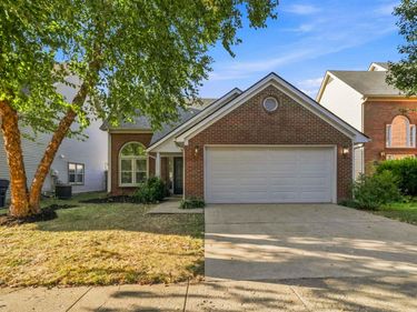 613 Twin Pines Way, Lexington, KY 40514