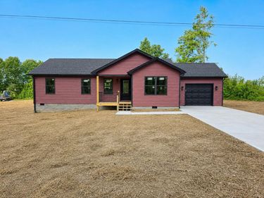 145 Bulls Branch Rd Road, East Bernstadt, KY 40729