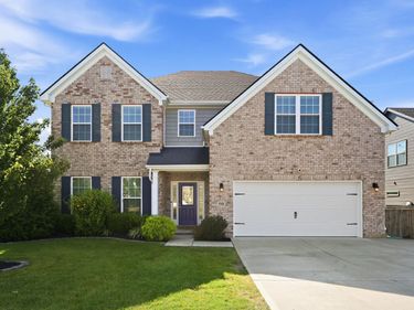 110 Castle Acre Way, Georgetown, KY 40324