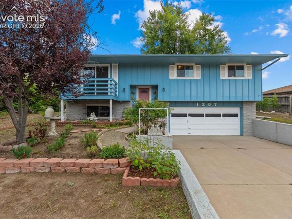 1207 Martin Drive, Colorado Springs, CO 80915