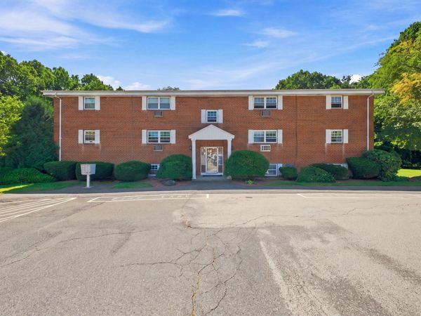 39 Pleasant Street, Unit 4C, Northborough, MA 01532
