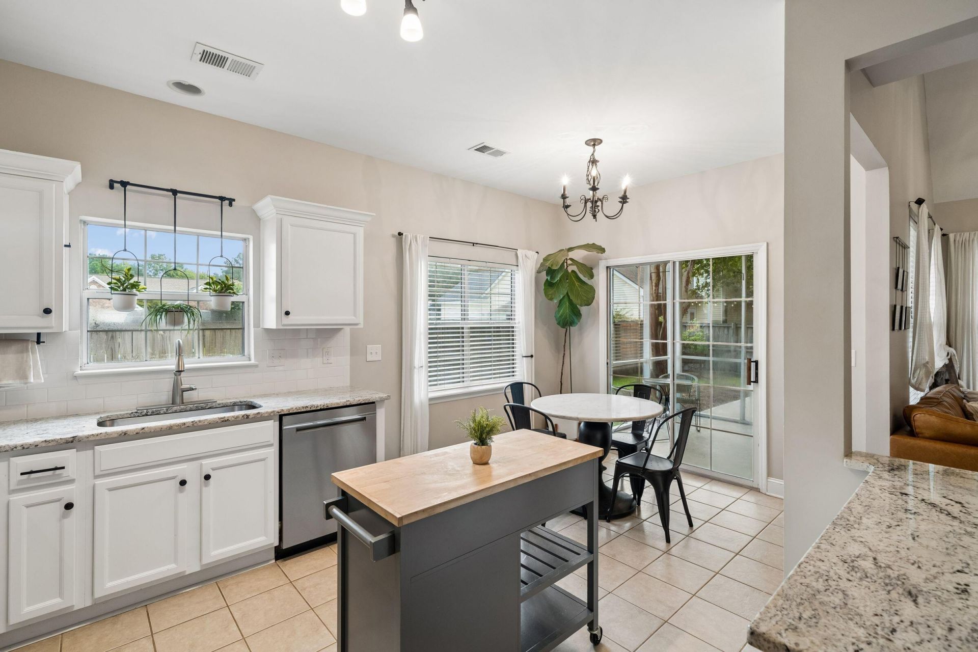 5403 Wild Fern Court Photo 9