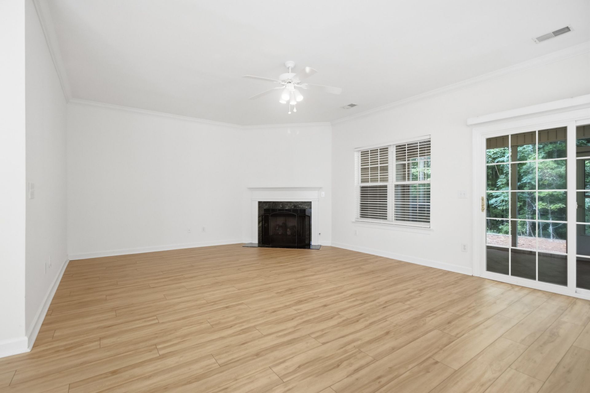 1611} Camfield Lane Photo 19