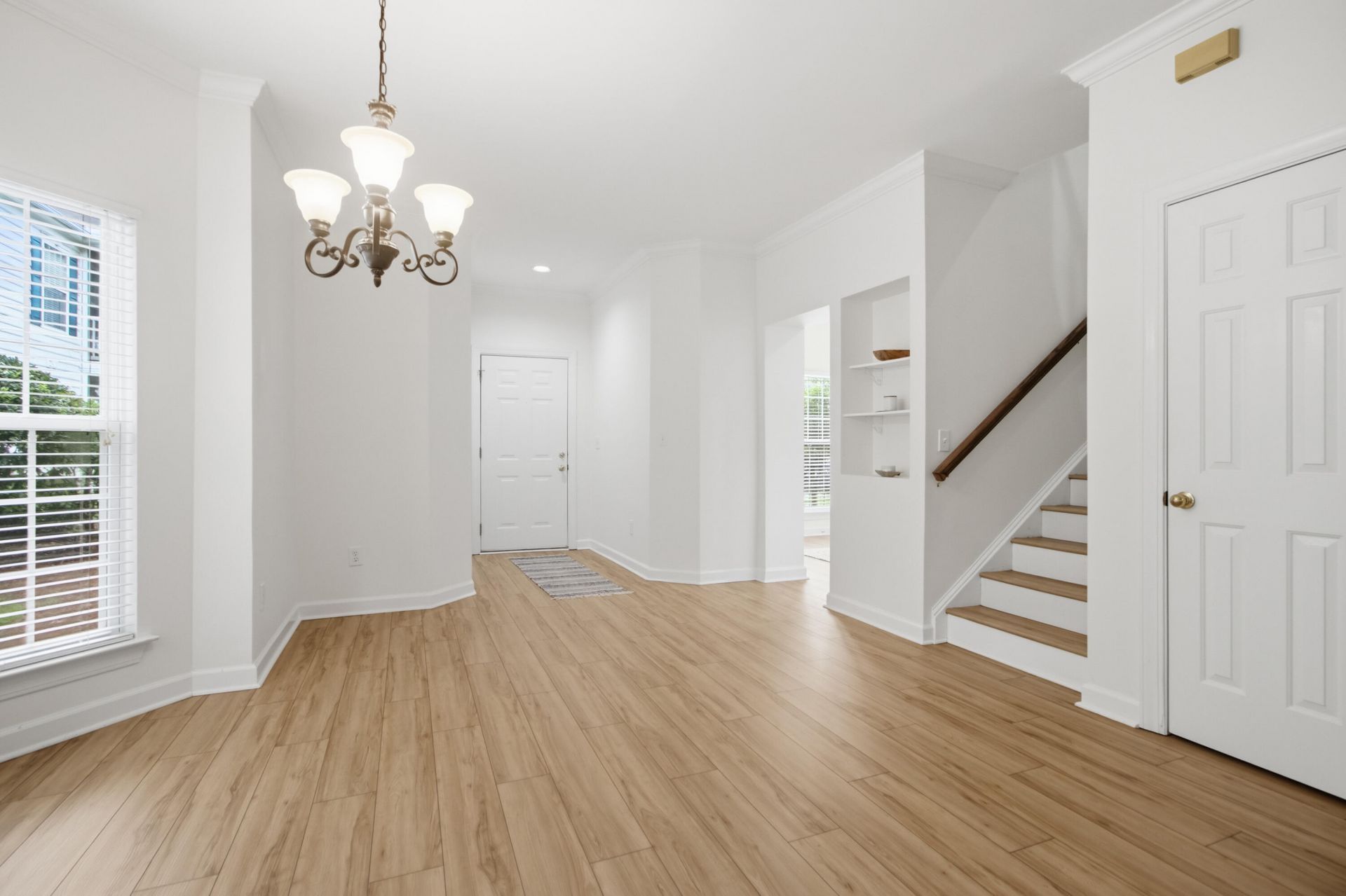 1611} Camfield Lane Photo 27