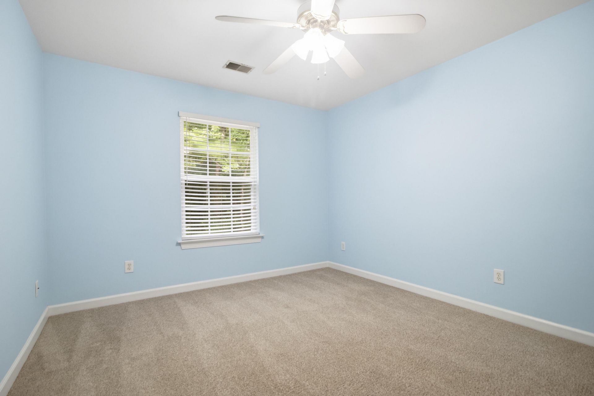 1611} Camfield Lane Photo 37