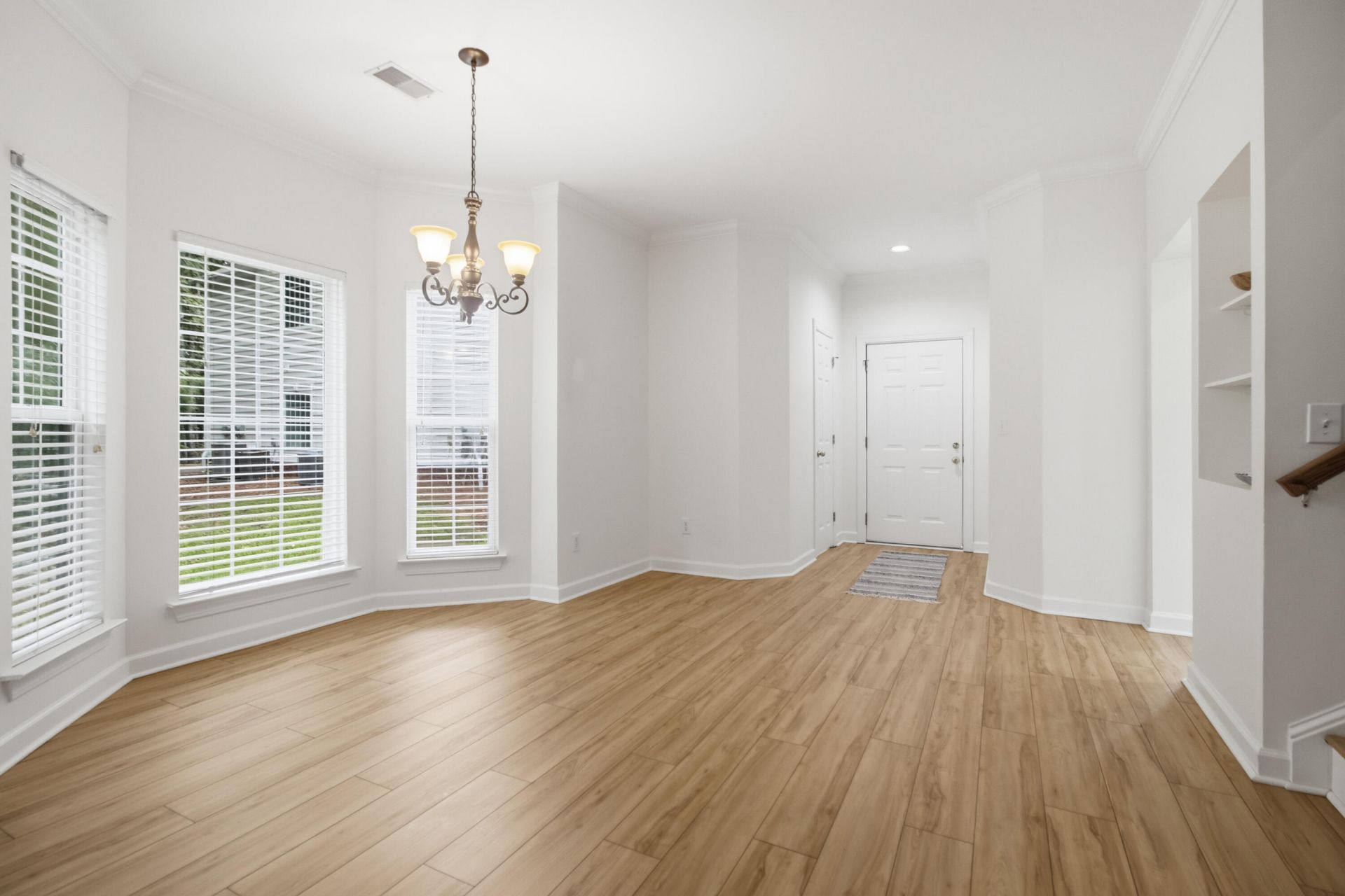 1611} Camfield Lane Photo 4
