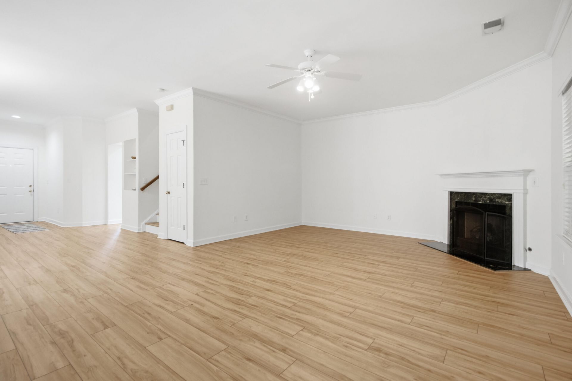 1611} Camfield Lane Photo 7