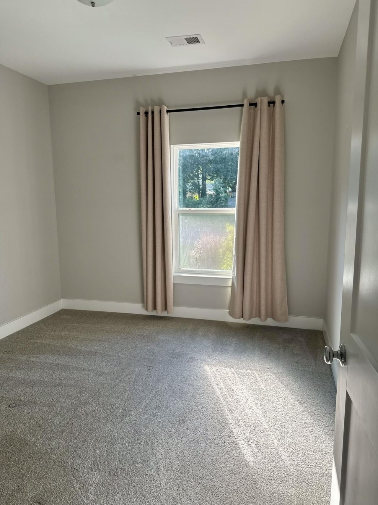 1023 Nottingham Drive Photo 9
