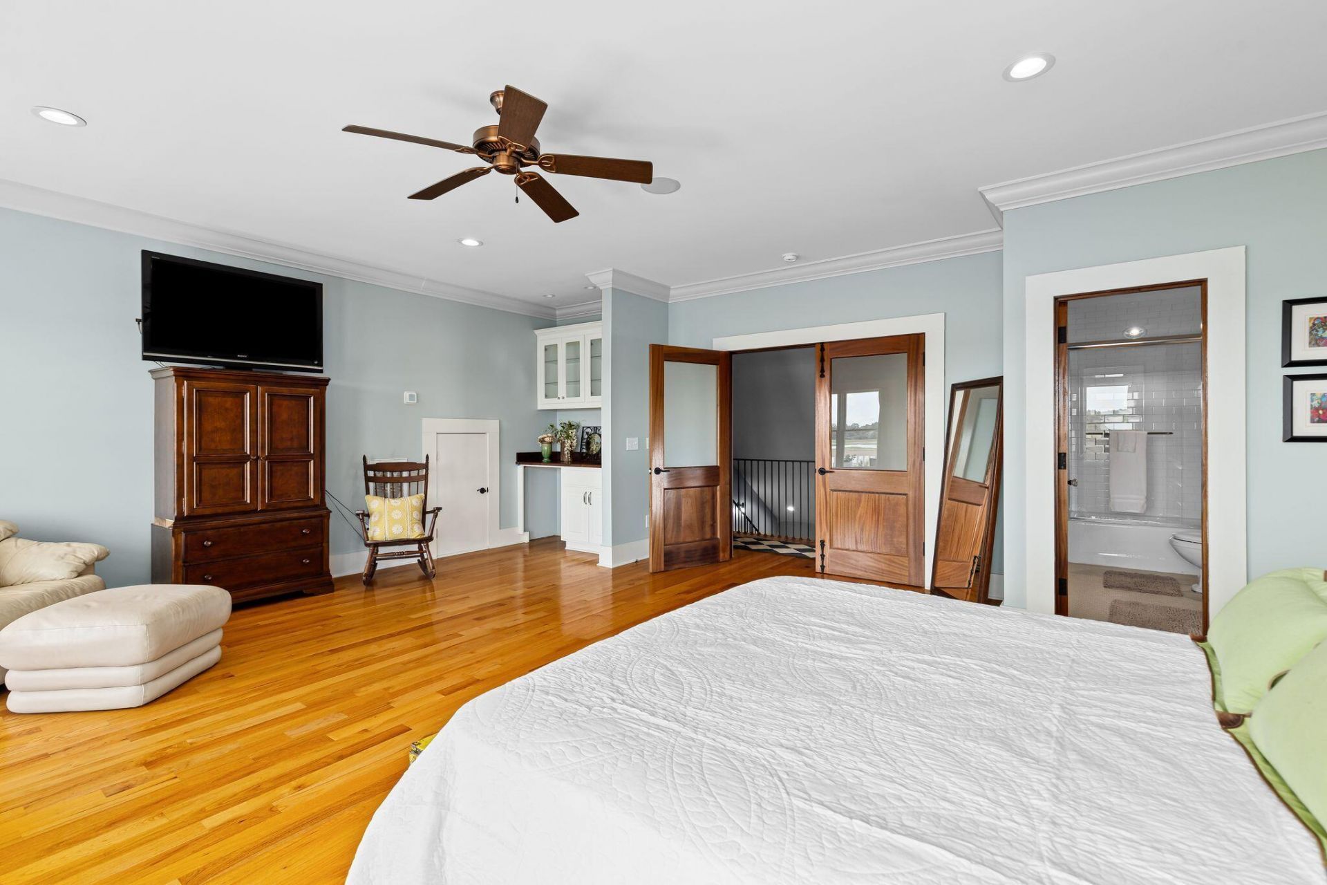 4660 Cedar Island Court Photo 45