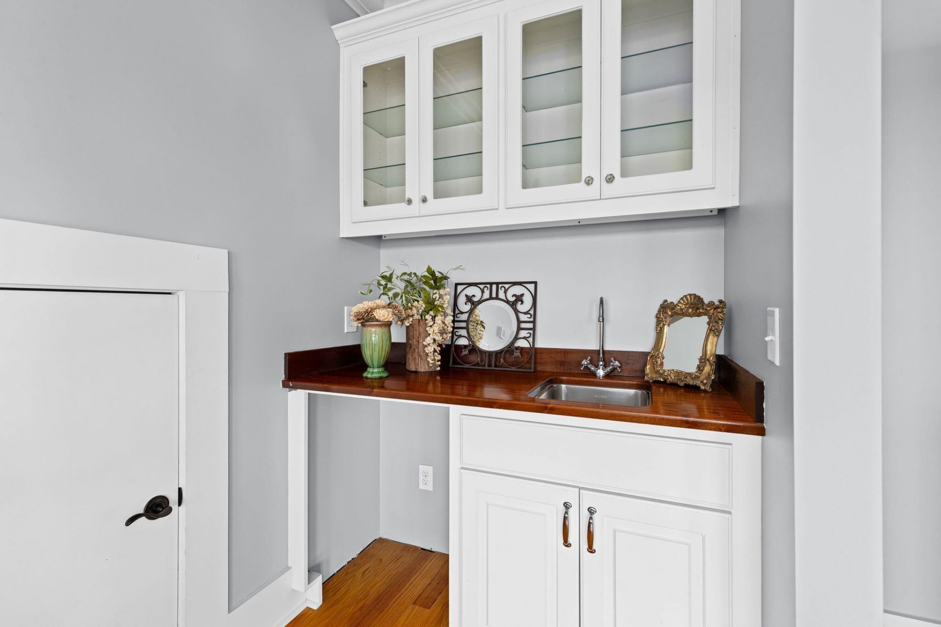 4660 Cedar Island Court Photo 47
