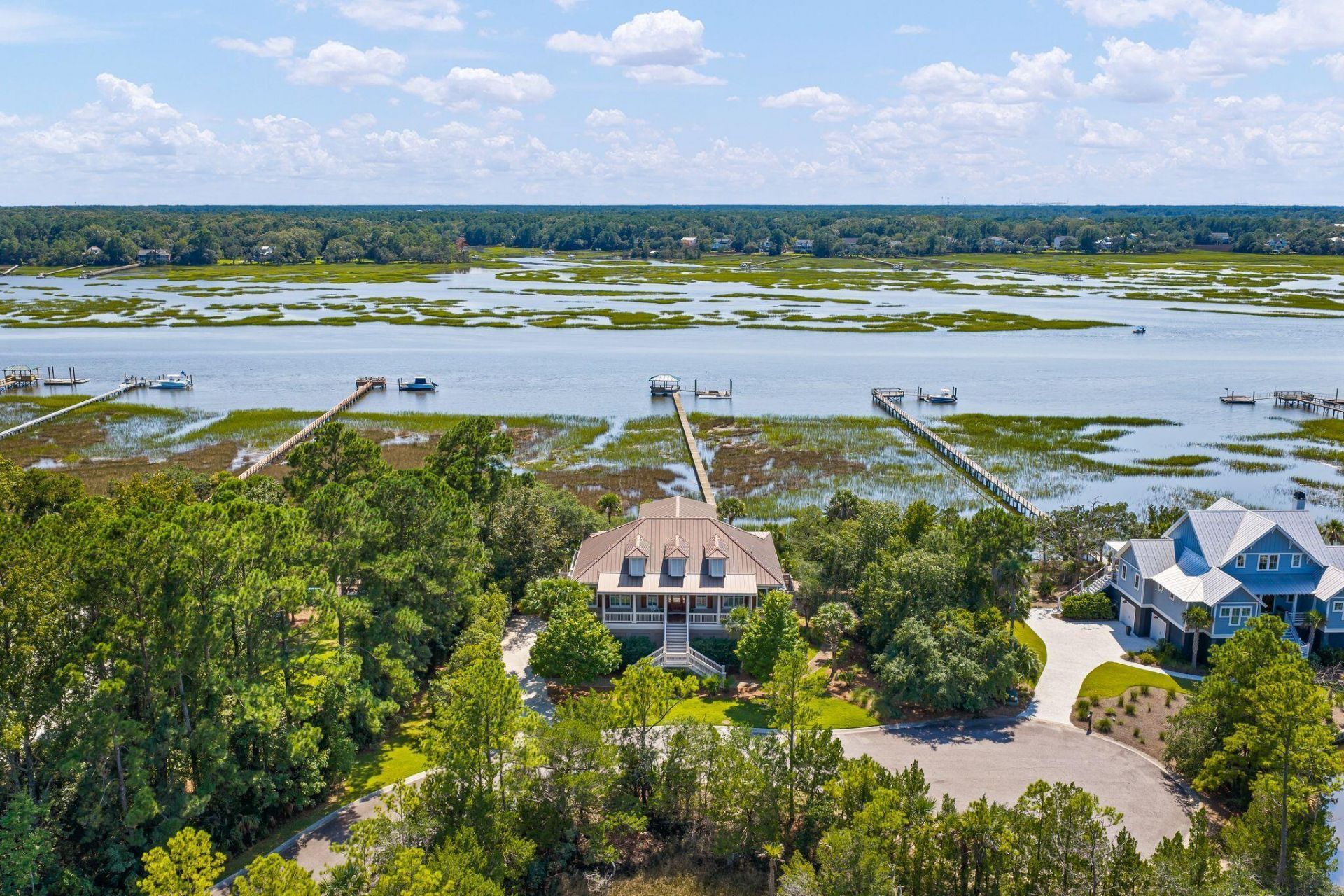 4660 Cedar Island Court Photo 8