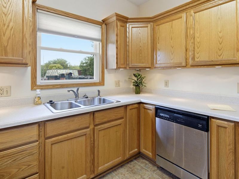 1374 Tiffin Road, Fremont, OH 43420 Photo 9