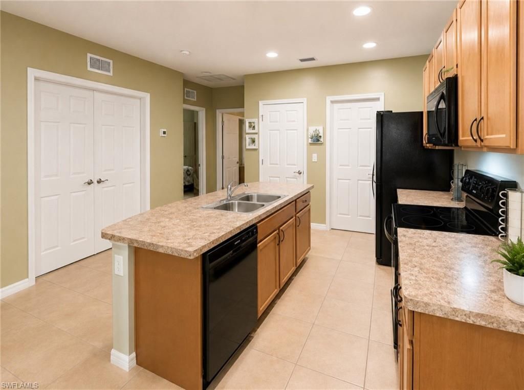 10716 Crossback Ln, Lehigh Acres, FL 33936 Photo