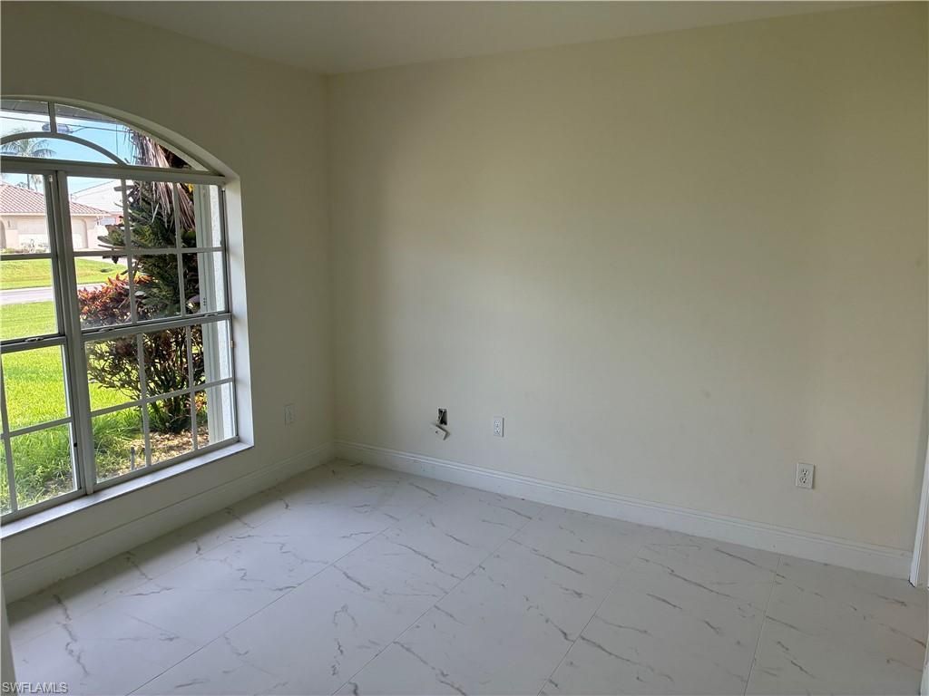 2810 NW 14th Ter, Cape Coral, FL 33993 Photo