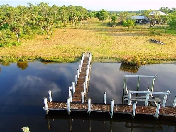 13746 Duke HWY , ALVA, FL 33920